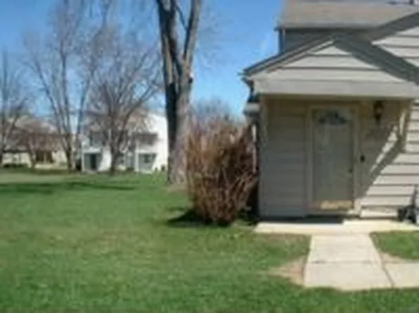 2922 Meadowbrook Ct Unit A, Lake Orion, MI 48360