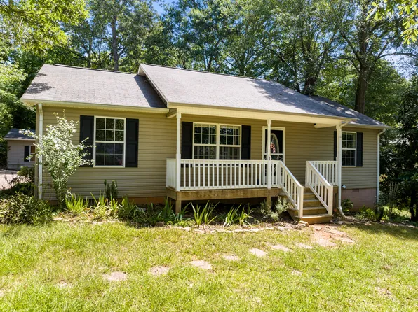 153 Russ Cir, Clarkesville, GA 30523