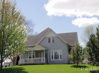 404 E Main St, Toulon, IL 61483