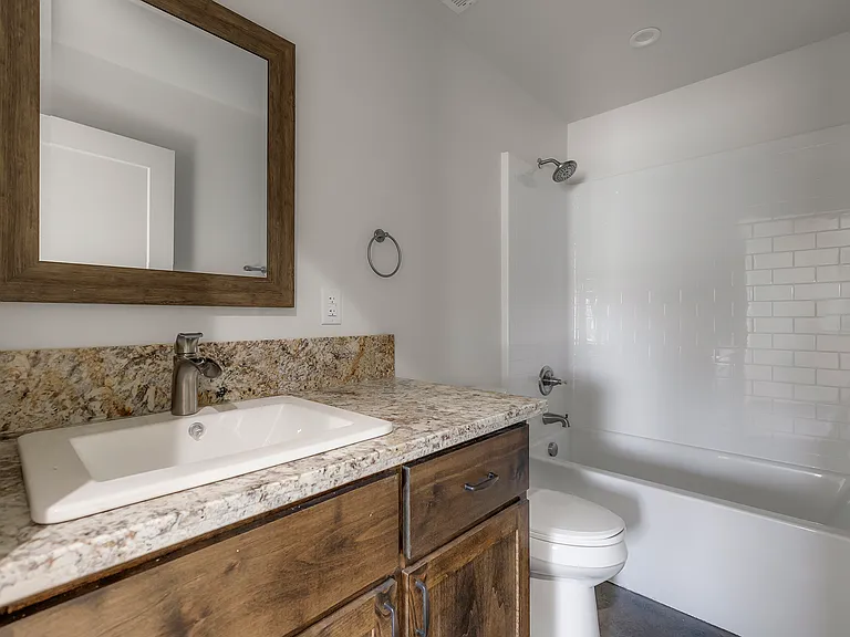 1660 Kenford Way — Photo 16