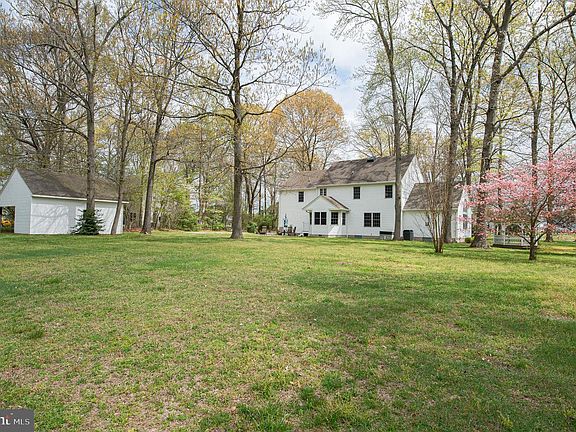 2nd image of 6371 Oxbridge Dr