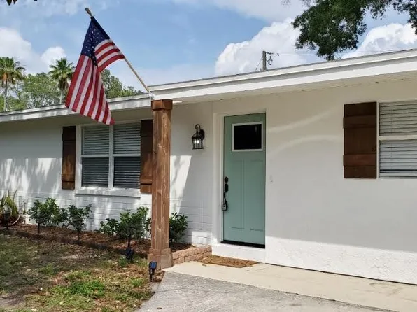 1639 Saint Catherine Dr W, Dunedin, FL 34698