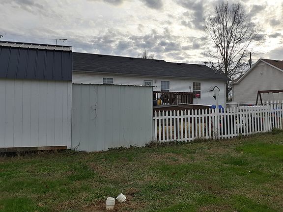 5th image of 105 Anna Ln
