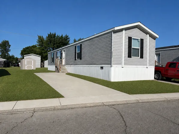 38000 Le Chateau Blvd, Clinton Township, MI