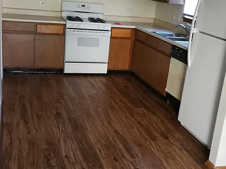 14802 Kenton Ave #1B — Photo 10