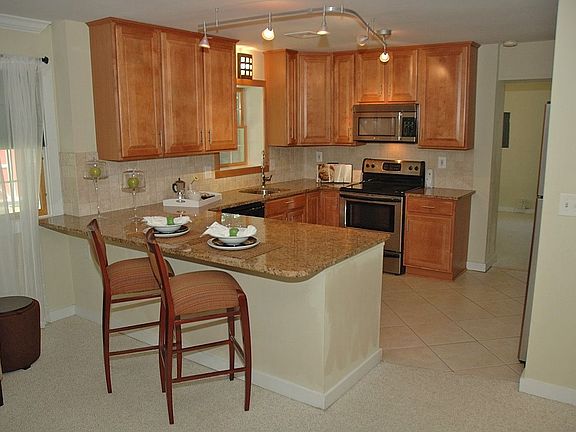 4th image of 7825 Frances Dr