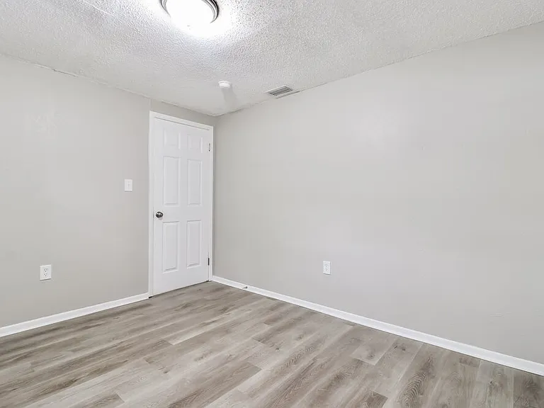 27084 Roper Rd — Photo 12