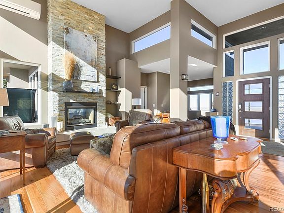 4th image of 5585 Mesa Dr