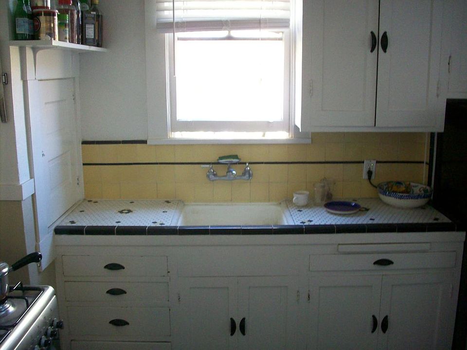 1st image of 86 N B St #28
