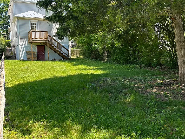 14 Purviance St — Photo 24