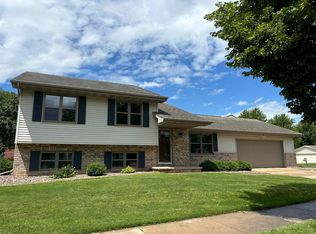 1703 E Orchard Blossom Dr, Appleton, WI 54915
