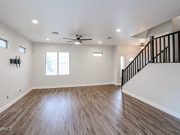 5th image of 15881 N 74TH Avenue