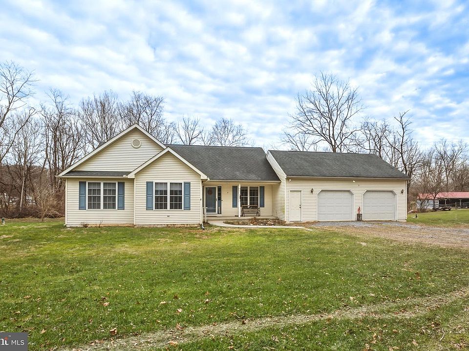 1st image of 3 E Pennsy Rd