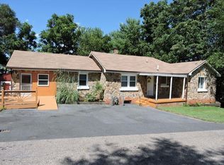 2103 Chestnut St, Staunton, VA 24401