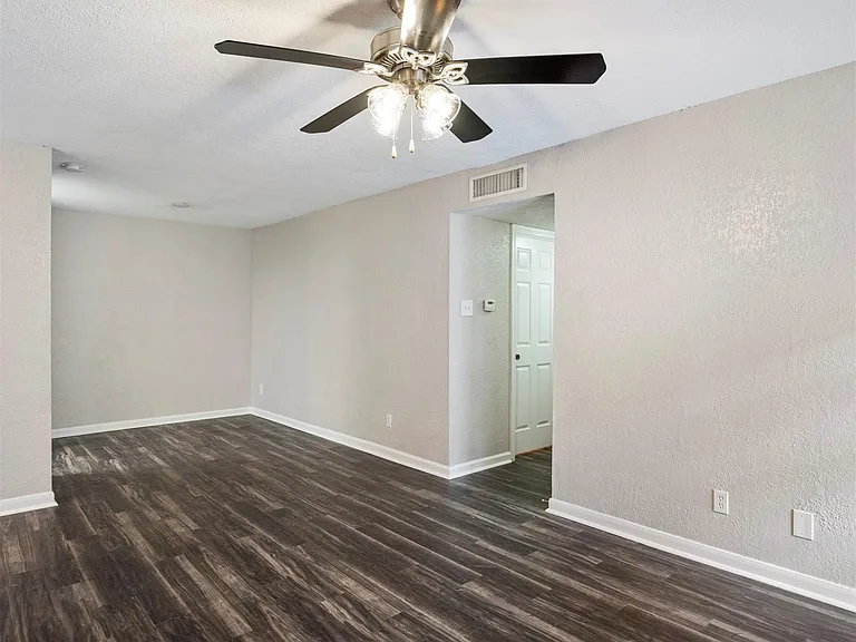 12500 Sandpiper Dr #27 — Photo 8
