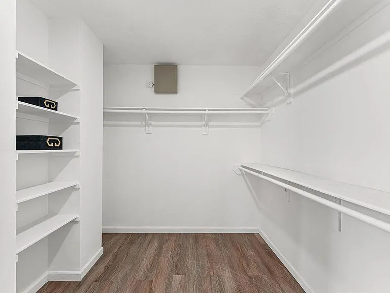 2830 Fern Hill Dr — Photo 18