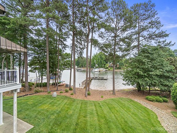 4th image of 2548 Penngate Dr