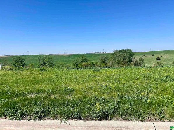 LOT 2 Tucker Hill Dr, Hinton, IA 51024