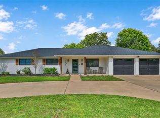 207 Briar Ridge Dr, Bellville, TX 77418
