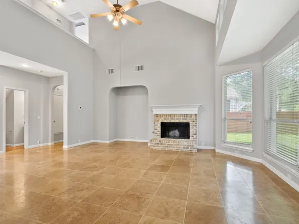 10724 Thoroughbred Dr, Austin, TX 78748