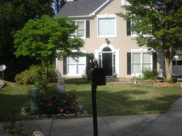 1095 Northpoint Trce, Roswell, GA 30076