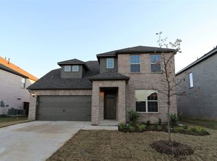 2810 Grand Lookout Ln, Arlington, TX 76001