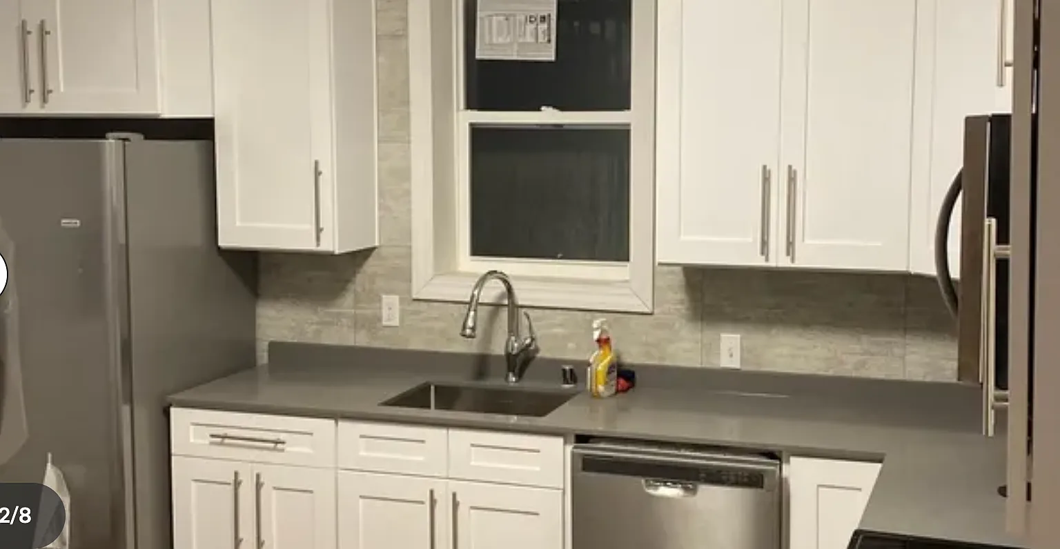 2 bed, 985 sqft, $1,800 — Photo 2