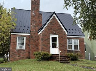 208 Woodward Ave, Lock Haven, PA 17745