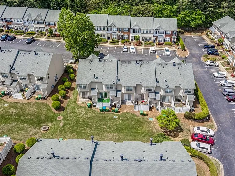 3285 Hidden Cove Cir — Photo 40