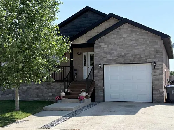253 W Westview Cres, Bow Island, AB T0K 0G0