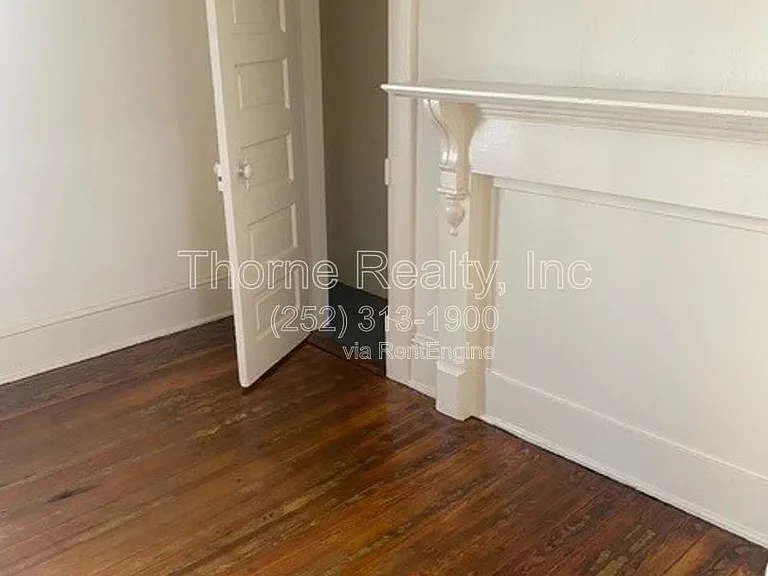 322 S Pearl St — Photo 4