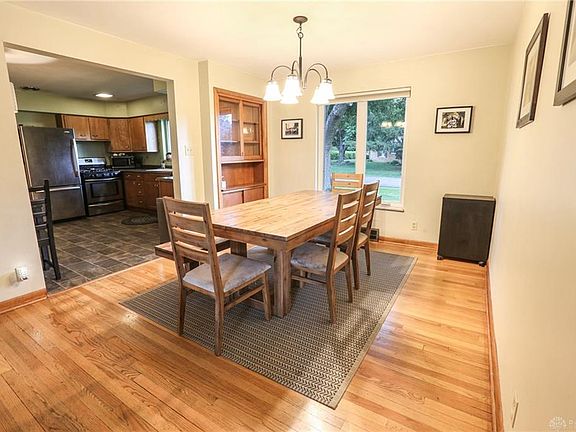 3rd image of 6425 Lander Ln