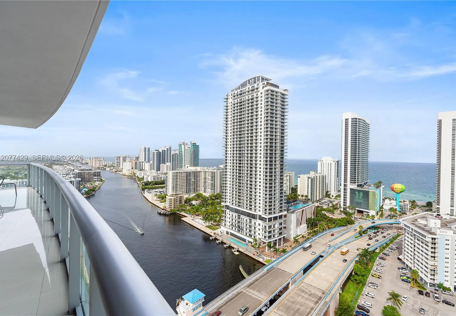 Beachwalk Condominium — Photo 4