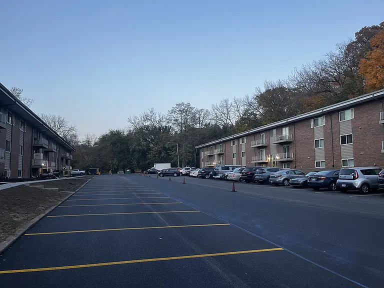 Forest Hills Apartments — Photo 20