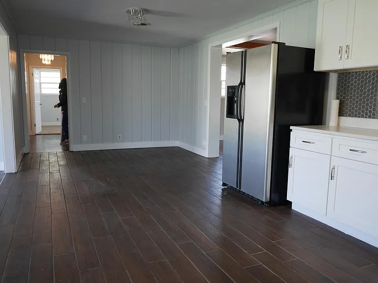 919 Allen Rd — Photo 5