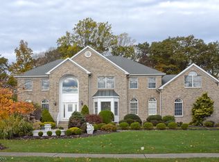 4 Cedar Gate Rd, Denville, NJ 07834