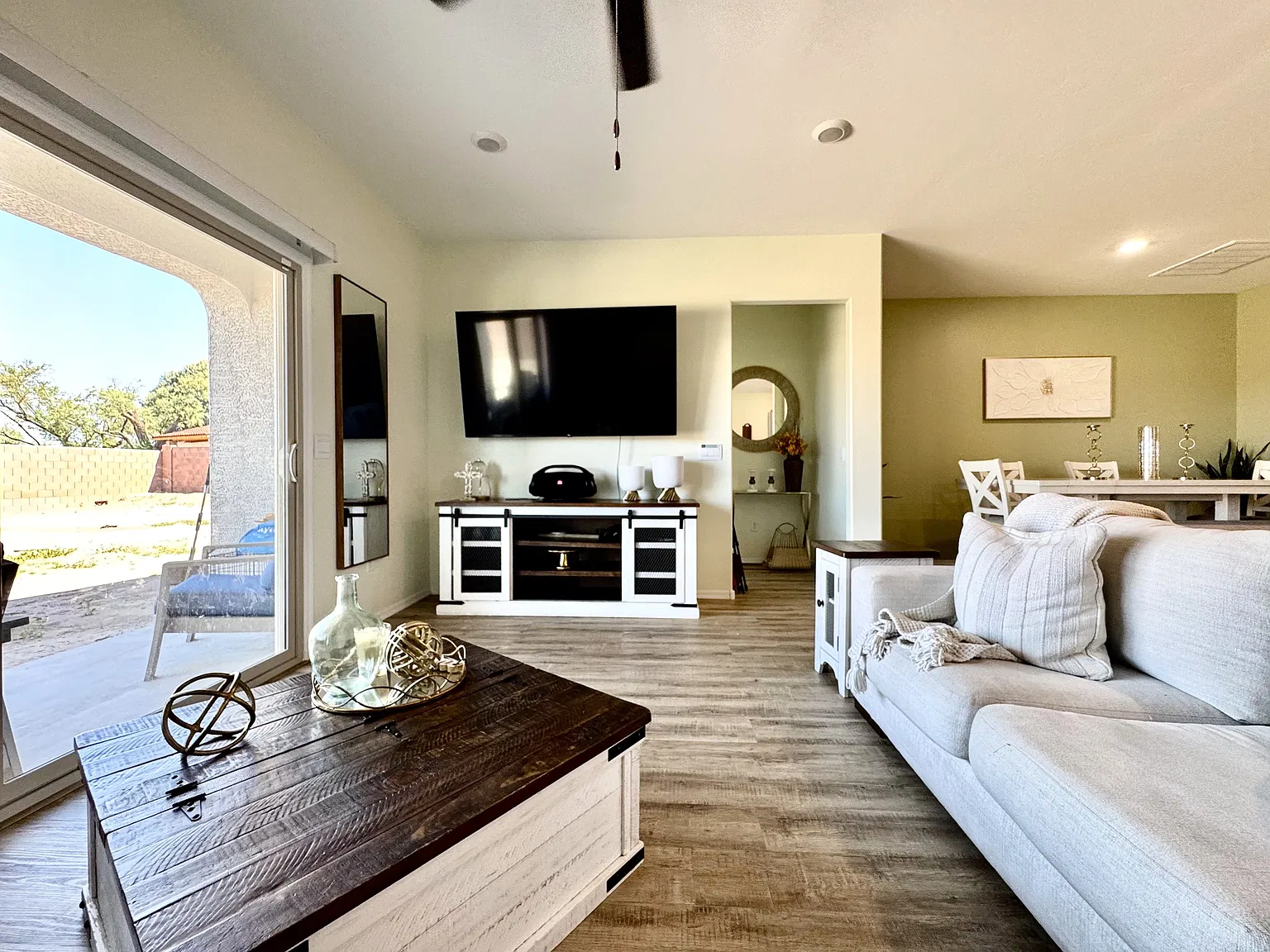 4 bed, 1701 sqft, $2,295 — Photo 4
