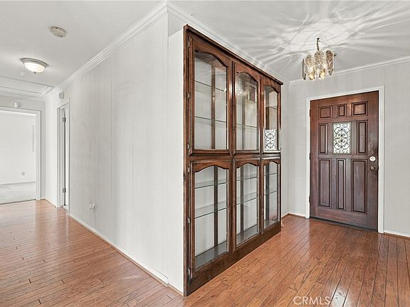 5th image of 920 Walnut Dr