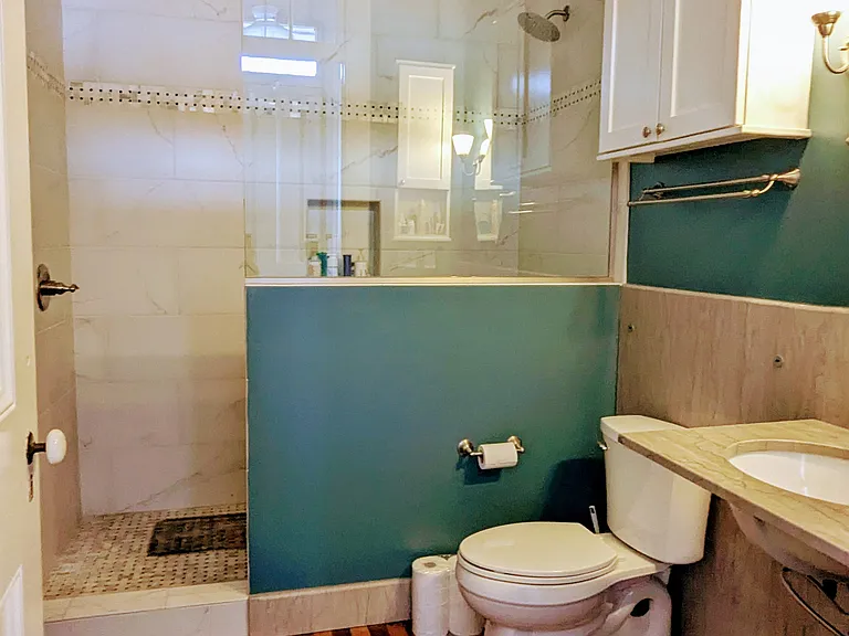 2114 Edgehill Rd #D — Photo 20