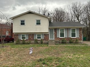 5413 Oakcreek Ln, Louisville, KY 40291