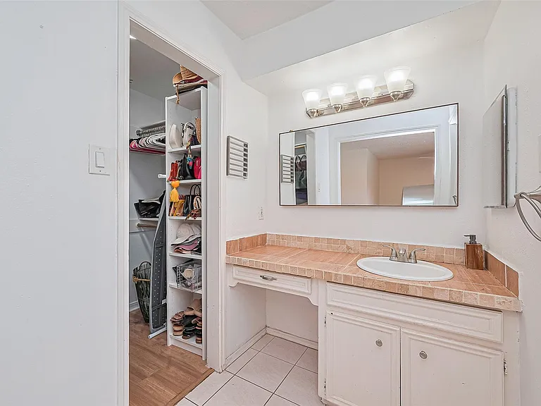 8018 Zimmermann Dr — Photo 28