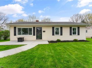 320 Elmwood Dr, Hubbard, OH