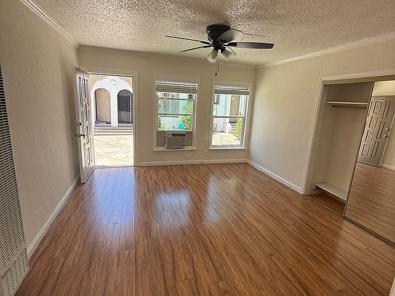 312 E Palmer Ave #314B — Photo 2