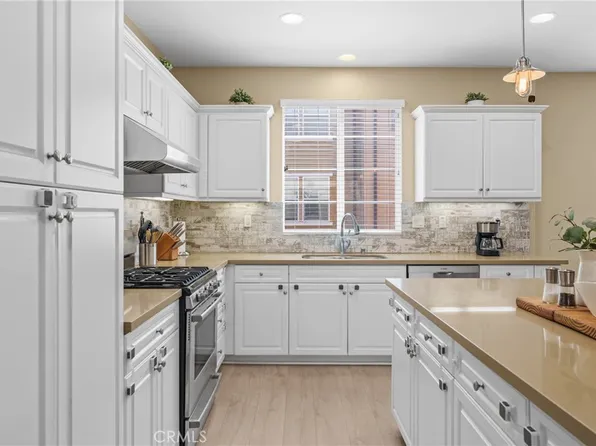 30 Eagles Nest Dr, South El Monte, CA 91733