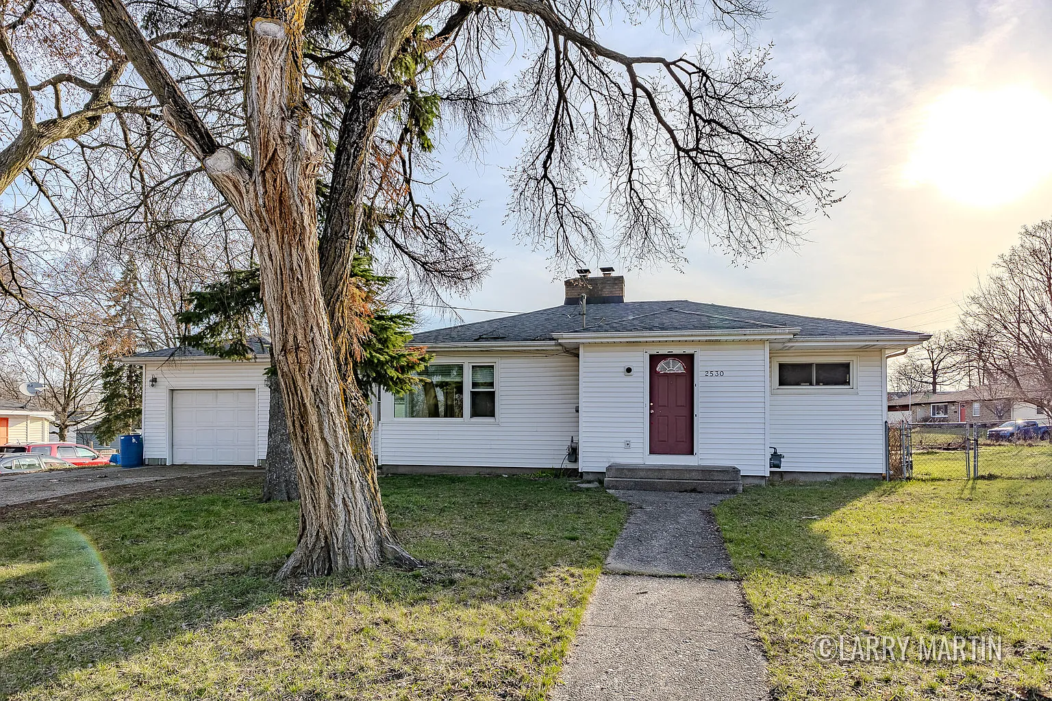 2530 De Hoop Ave SW photo 1