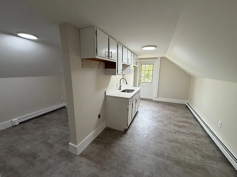 12 West St #A — Photo 8