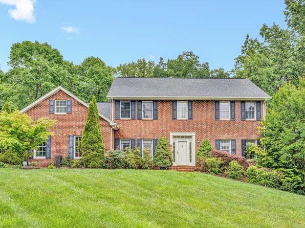 196 Buckingham Ct, Roanoke, VA 24019