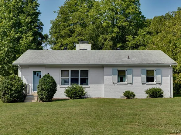 1544 Tudor Ln, North Chesterfield, VA 23235