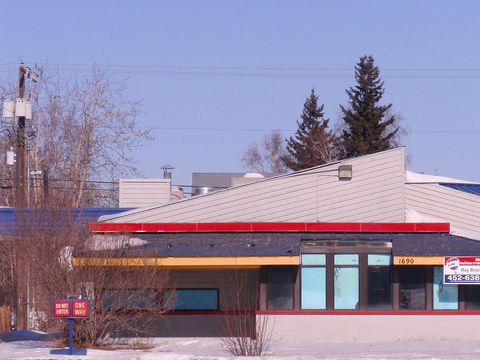 1st image of 1690 Airport Way
