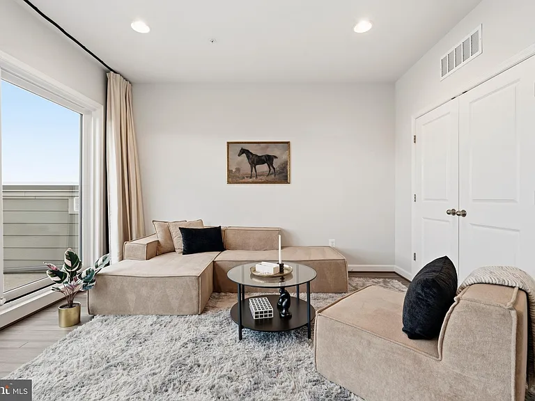617 Leigh Way — Photo 49